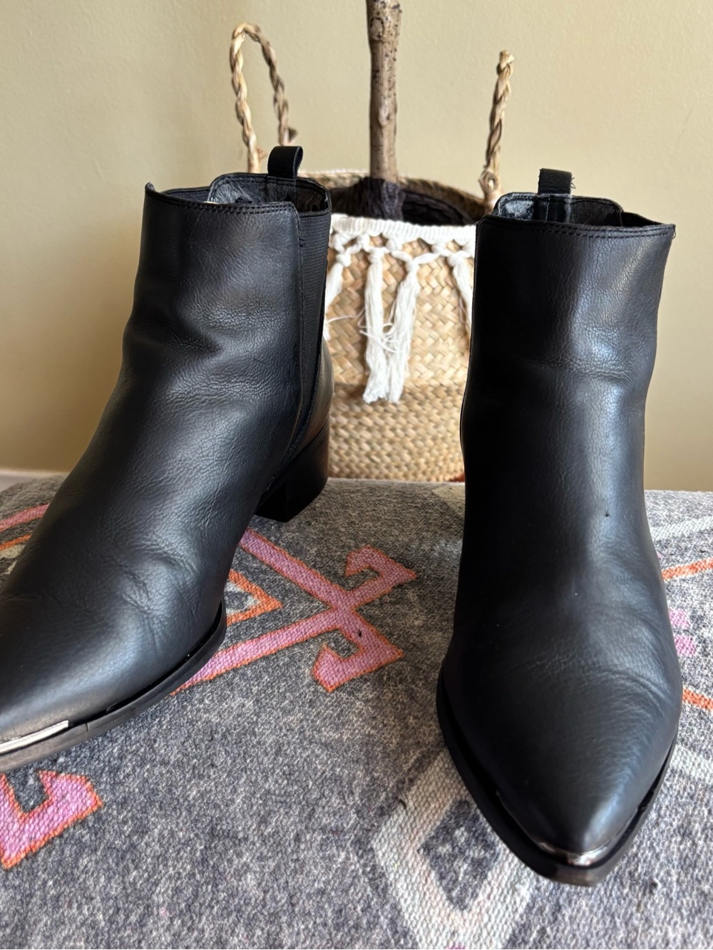 Marc Fisher Black Yale Chelsea Pointed Toe Leather Ankle Booties